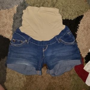 Small maternity shorts
